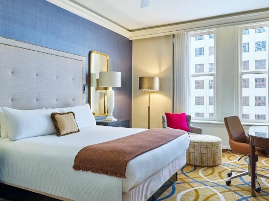 Фото Отель The Brown Palace Hotel and Spa