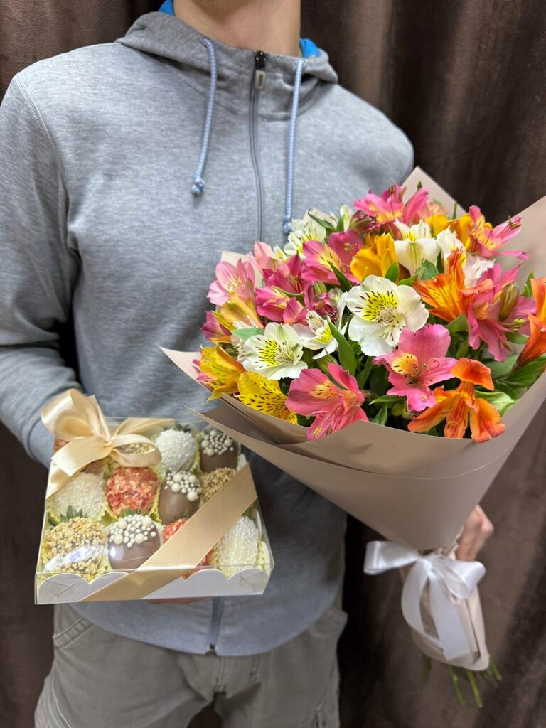 Flowers and bouquets delivery Makvin_chocolate, Nefteugansk, photo