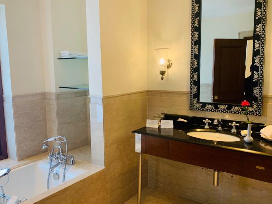 Фото Maidens Hotel