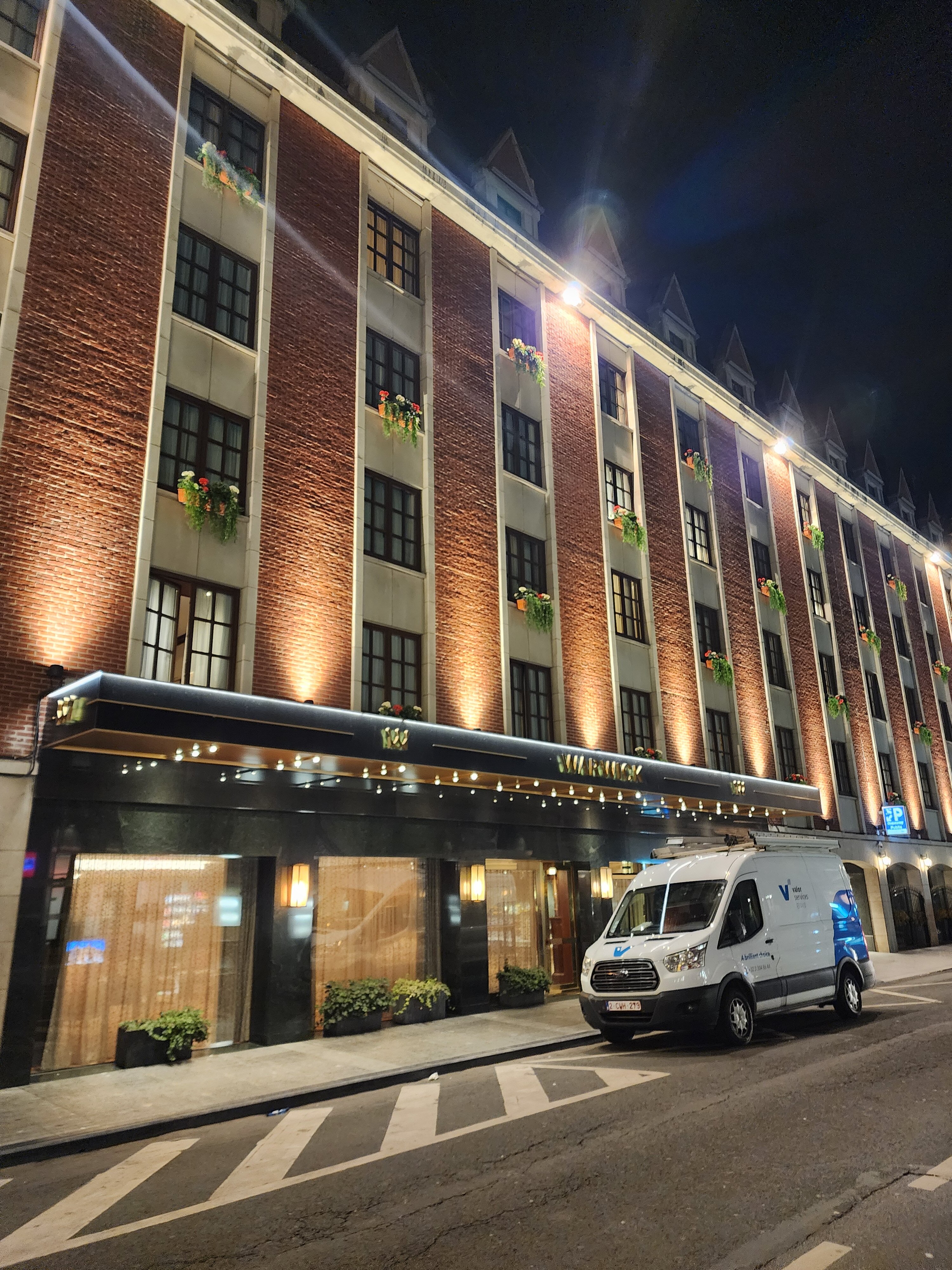 Фото Warwick Grand Place Brussels