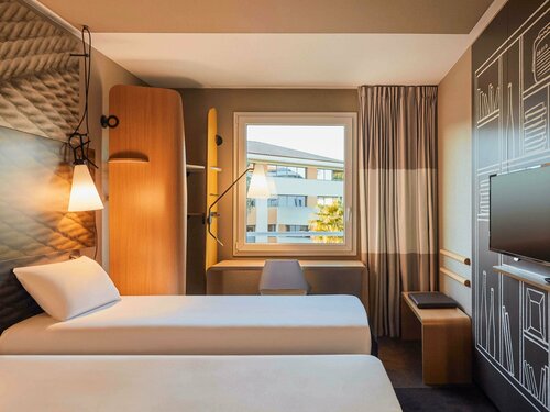 Гостиница Ibis La Ciotat в Ла-Сьота