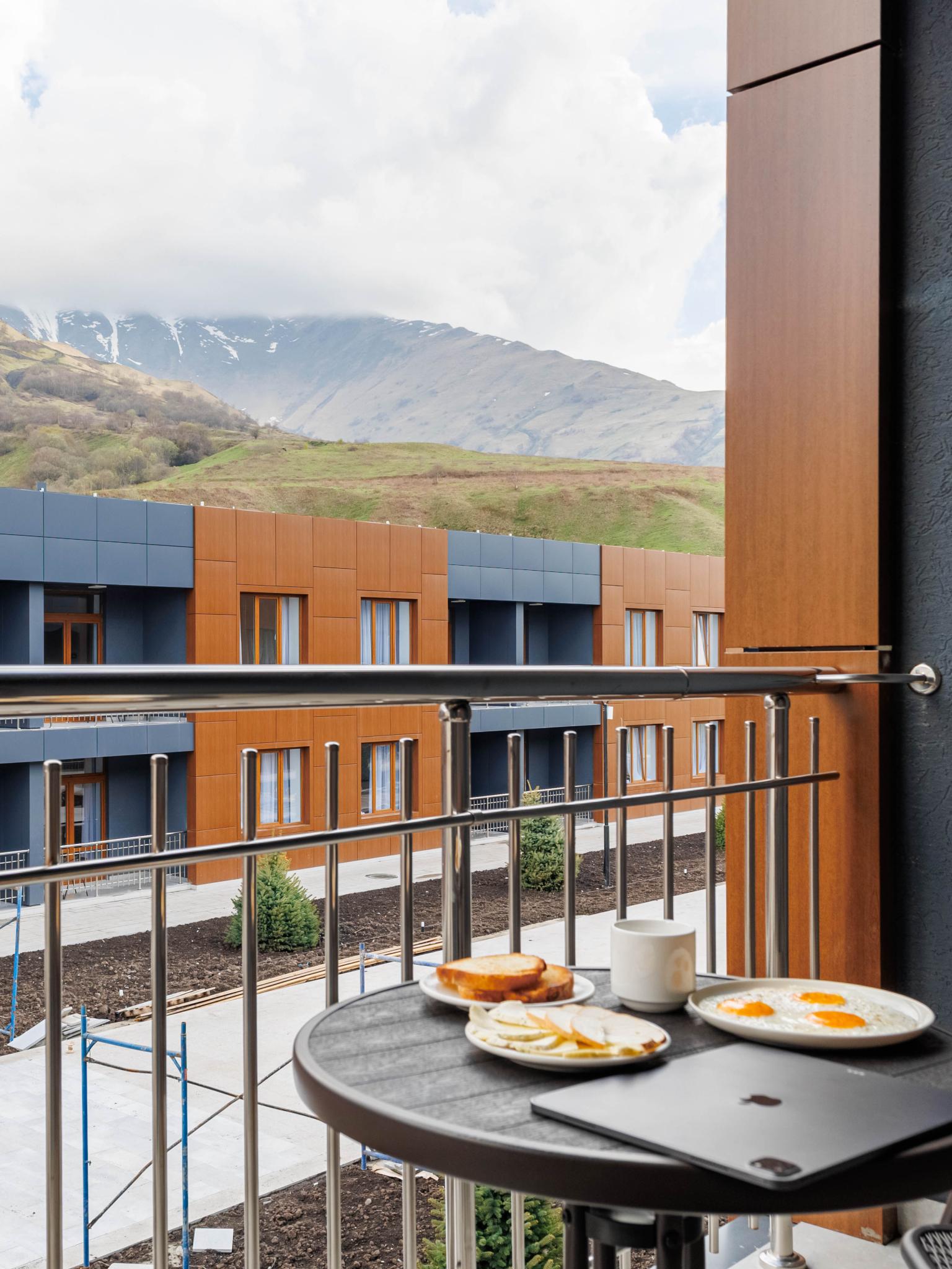 Фото Cosmos Vladikavkaz La Vallee Hotel