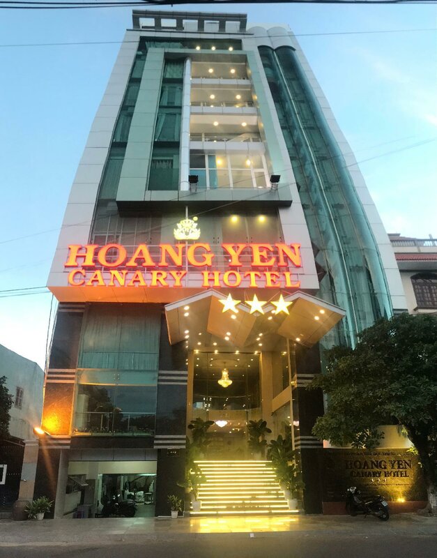 Гостиница Sunflowers Hotel в Куинёне