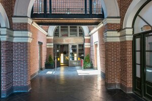 Гостиница Hotel Not Hotel Amsterdam