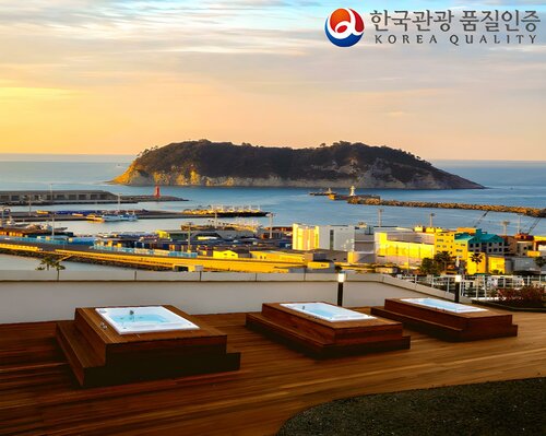 Гостиница Hotel Bridge Seogwipo в Согвипхо
