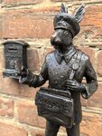 Заяц-почтальон (Mira Avenue, 10/11), genre sculpture