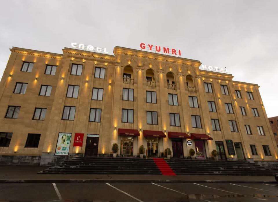 Фото отеля 1