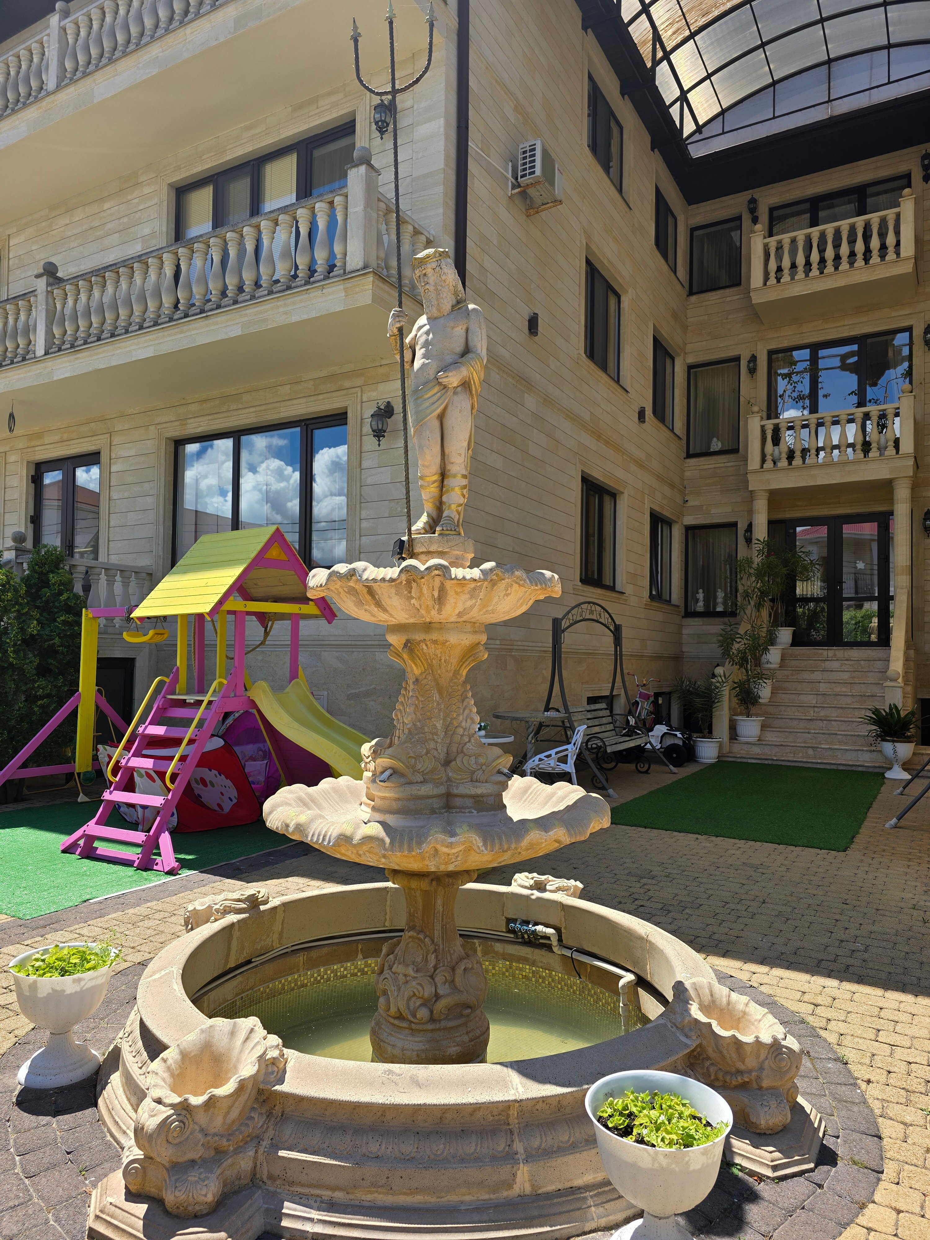 Фото У Луки