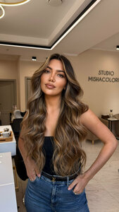 Миша Колорист (пр. Шломина, 10/22), парикмахерская в Москве