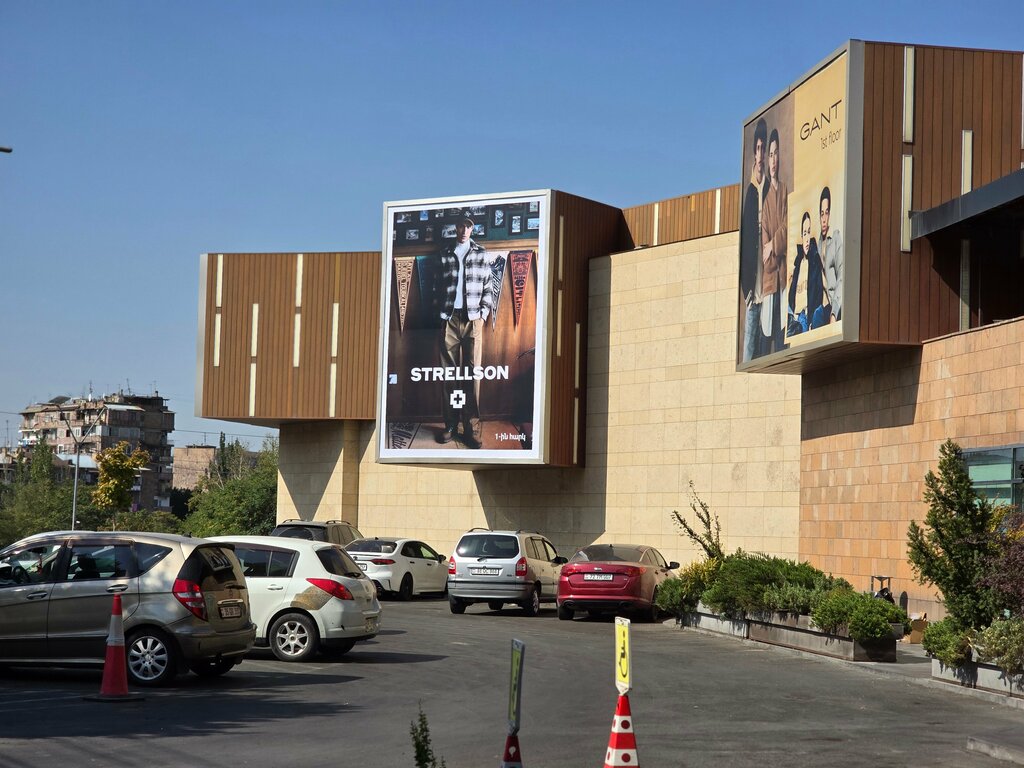 Clothing store Strellson, Yerevan, photo