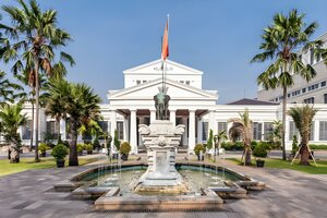Гостиница Tamarin Jakarta