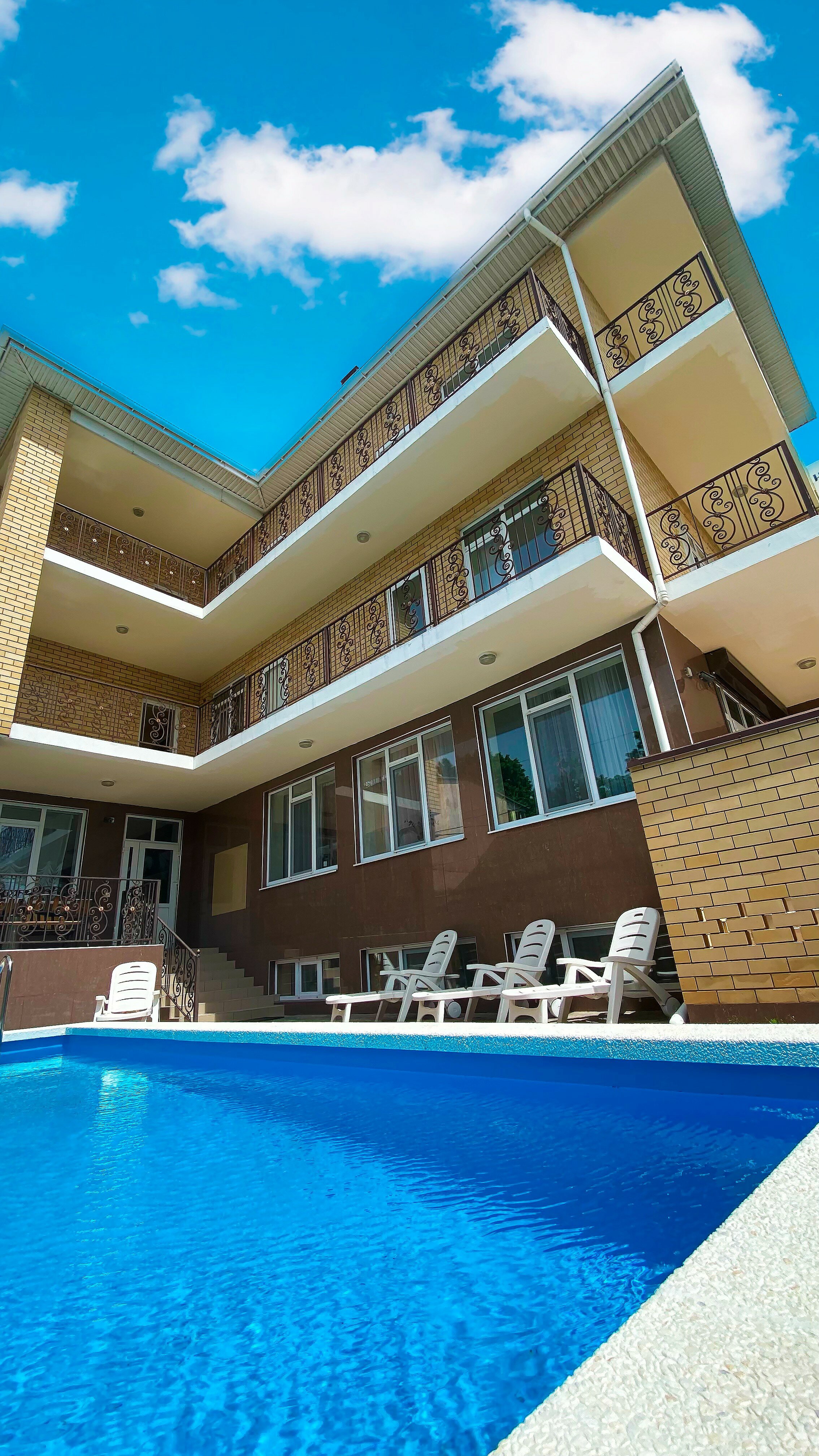 Фото отеля 3