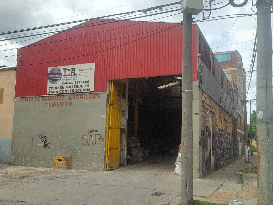 Construction tools D&a Insumos Ferreteros Calle Quinta, Bogota, photo