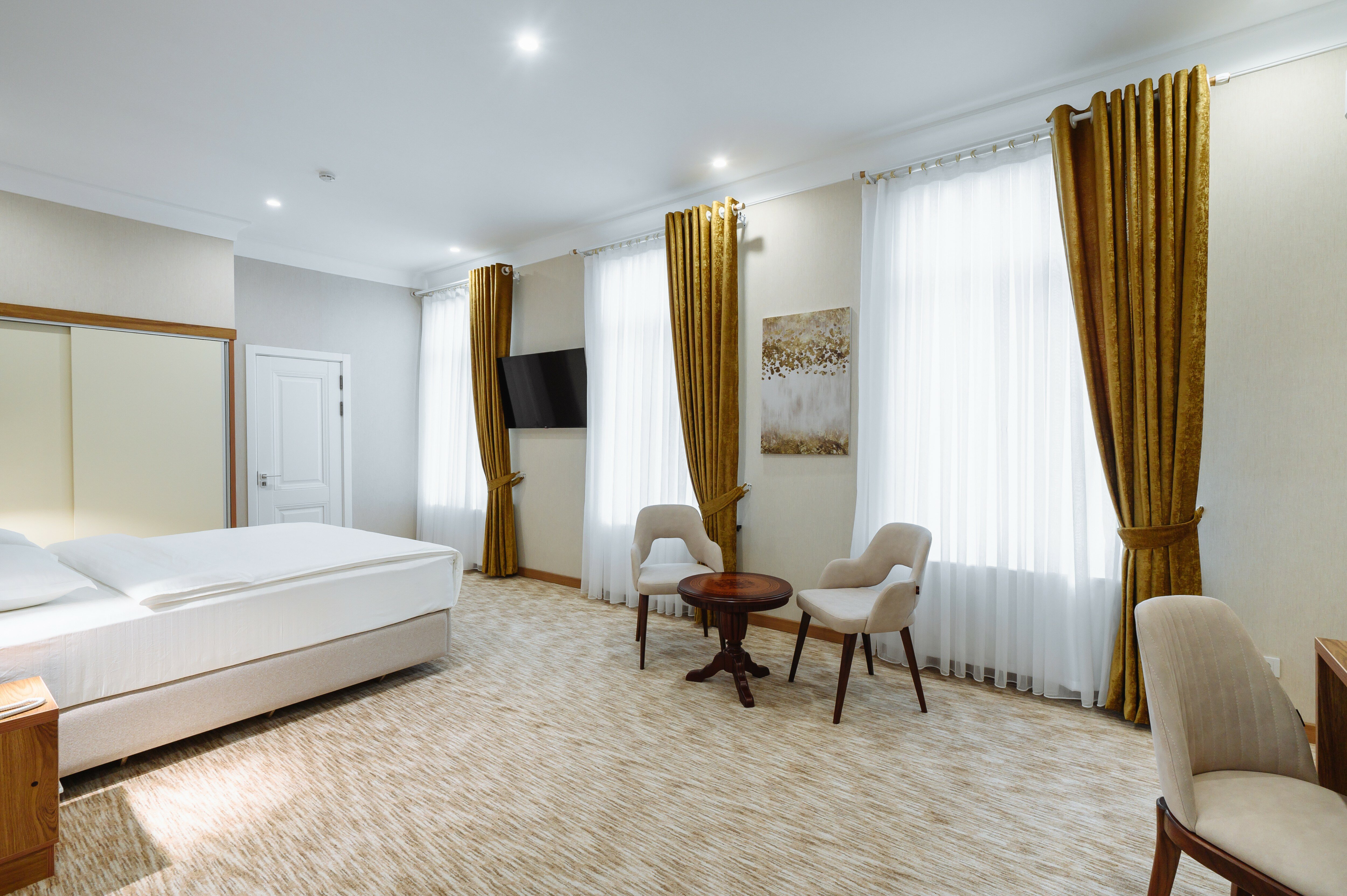 Фото Clouds Hotel