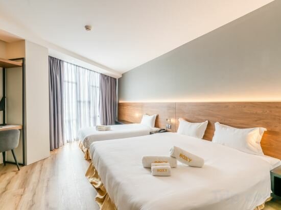 Фото Roxy Hotel Padungan