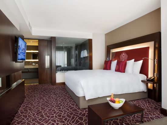 Фото Novotel Yangon Max