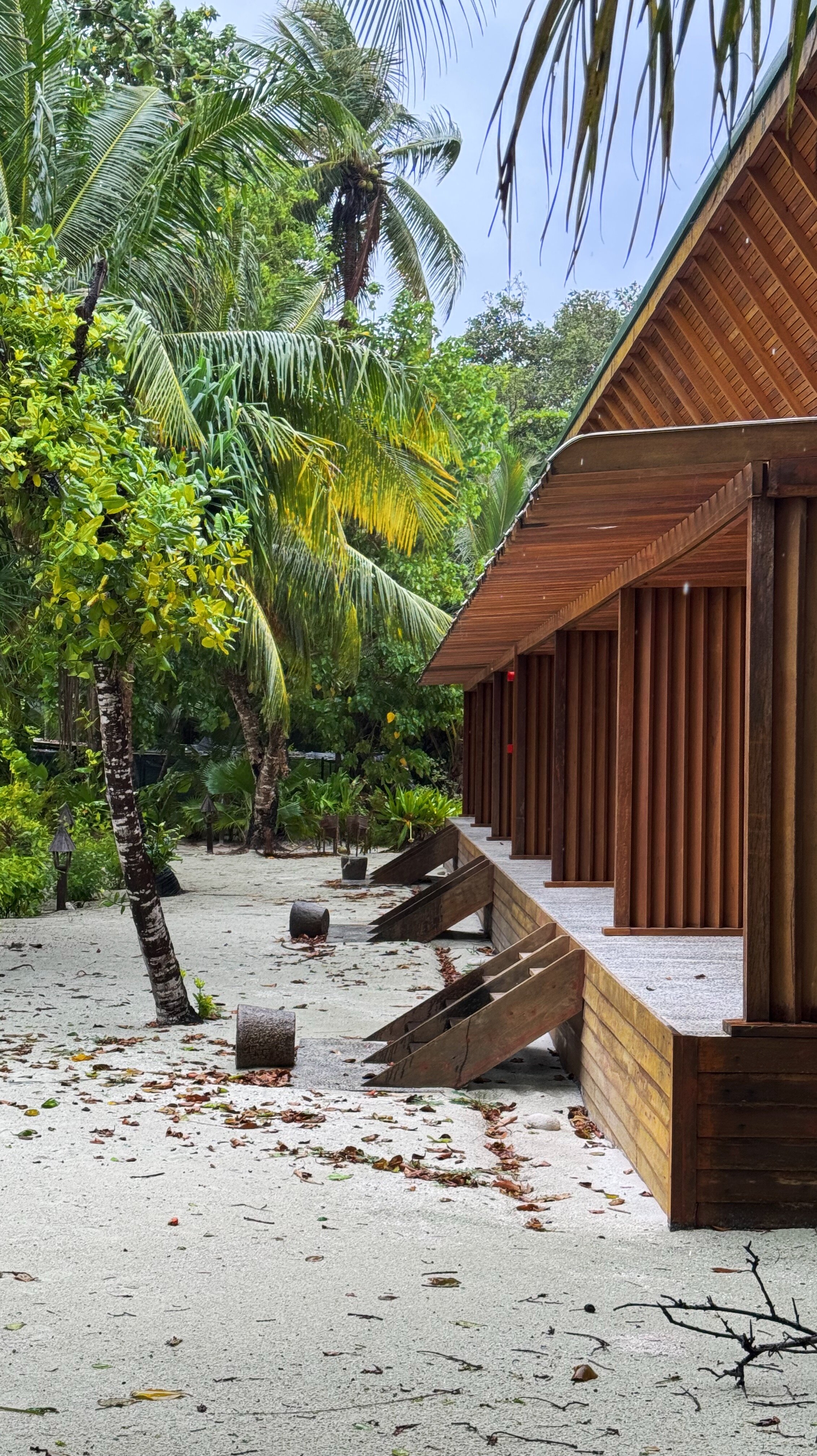 Фото The Barefoot Eco Hotel