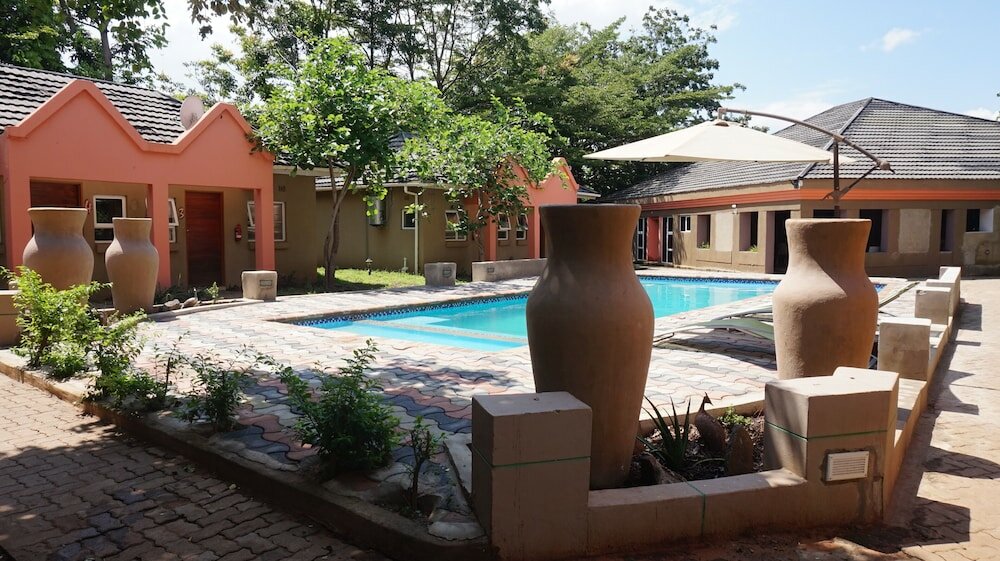 Фото Tasha Lodge