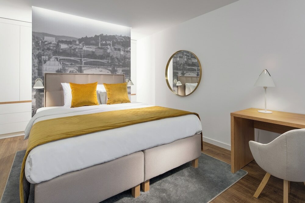 Фото Mamaison Residence Downtown Prague