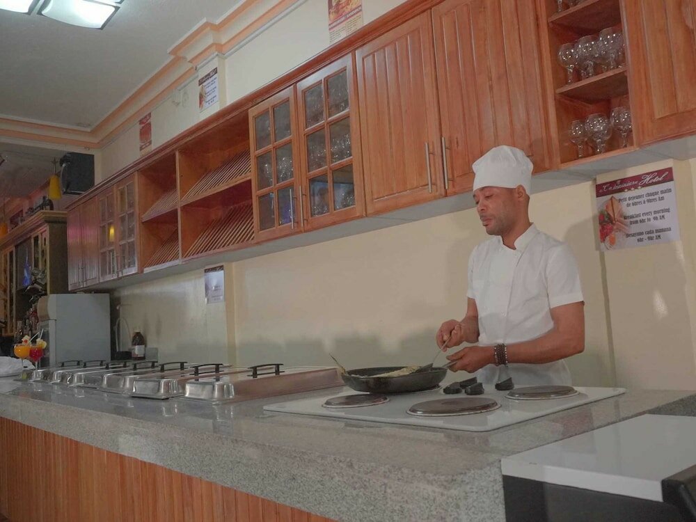 Фото La Pépinière Hôtel