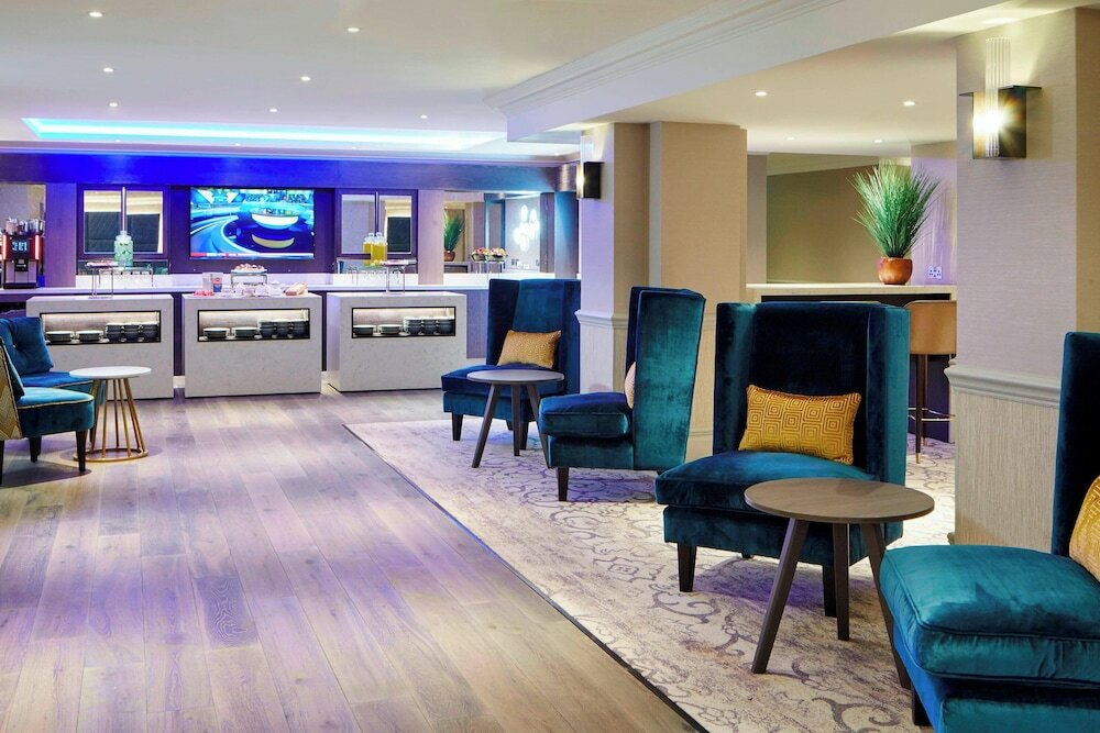 Фото Hanbury Manor Marriott Hotel & Country Club