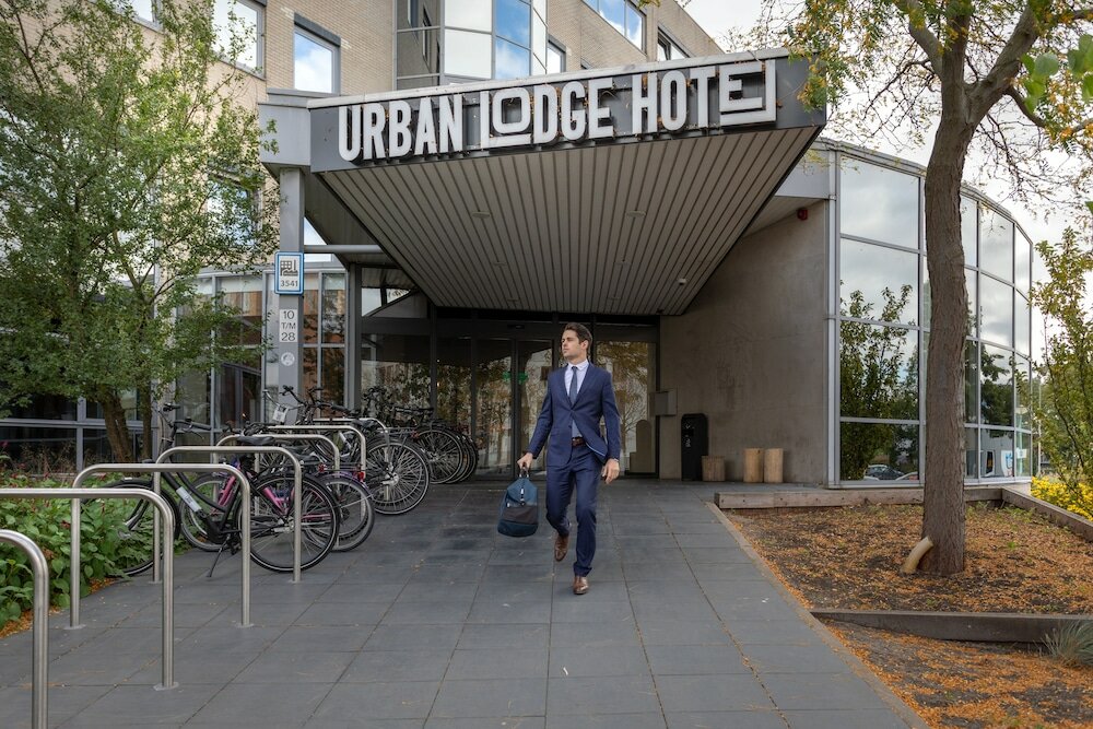 Фото Urban Lodge Hotel