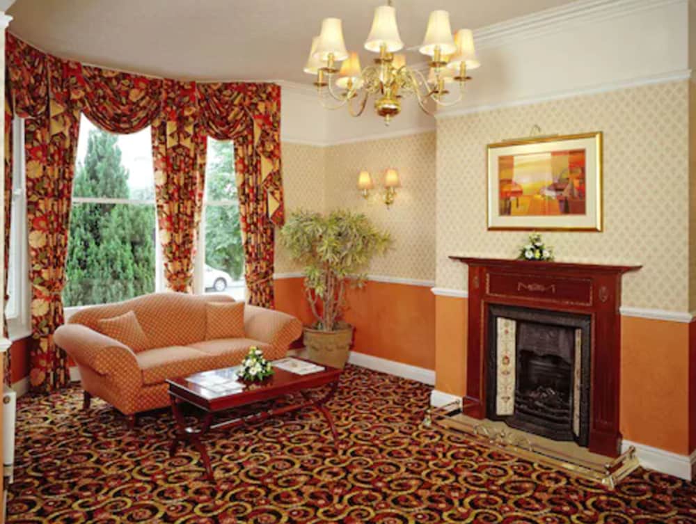 Фото Arundel House Hotel