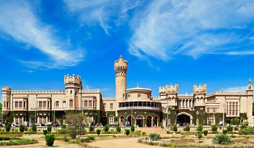 Внешний вид отеля Courtyard Bengaluru Outer Ring Road в Бангалоре, фото 1