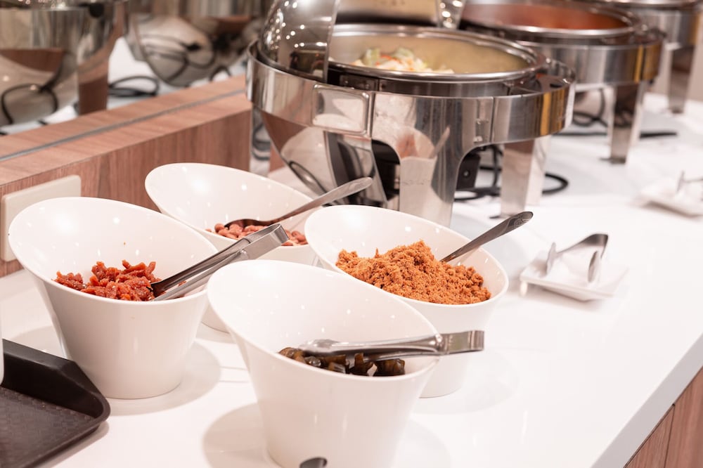 Фото Peach Hotel