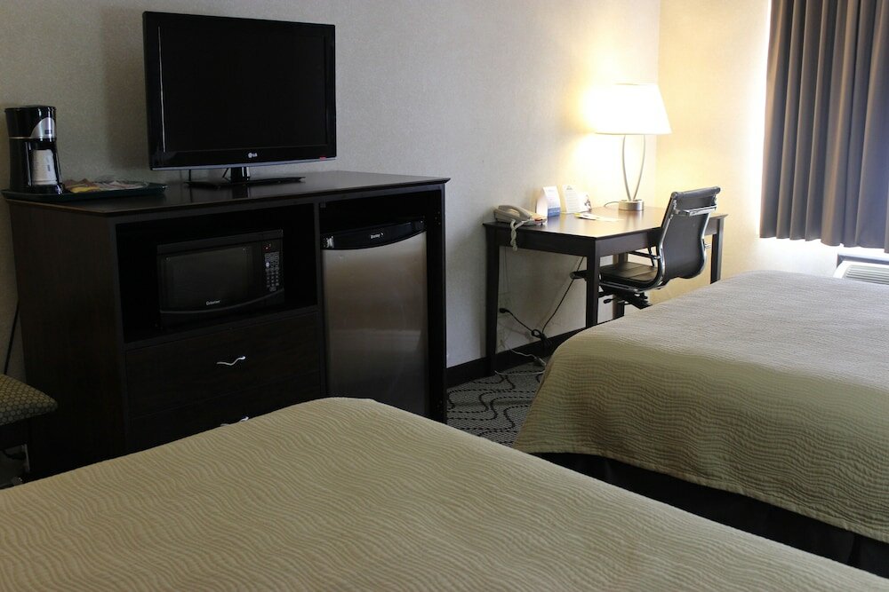 Фото Days Inn by Wyndham Grand Forks Columbia Mall