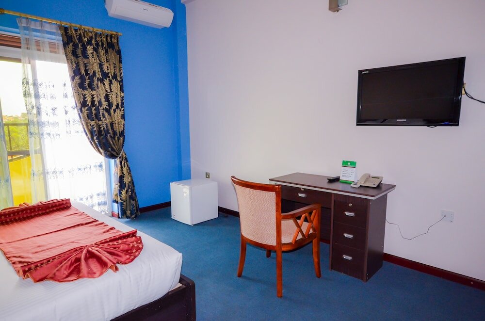 Фото Emperor Hotels