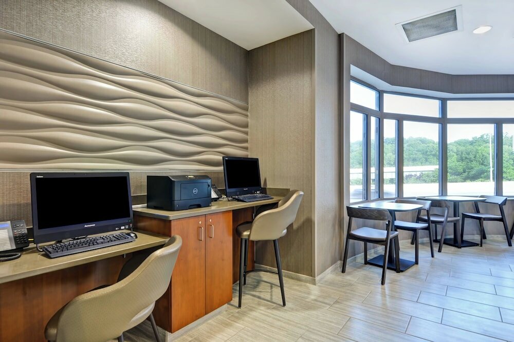 Фото Springhill Suites by Marriott Midtown Cincinnati