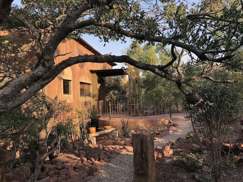 Фото Leopards Rock Bush Boutique