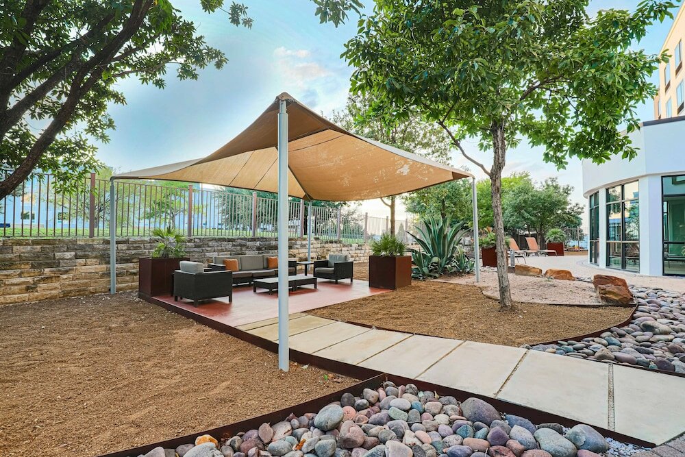 Фото Courtyard by Marriott Austin Airport