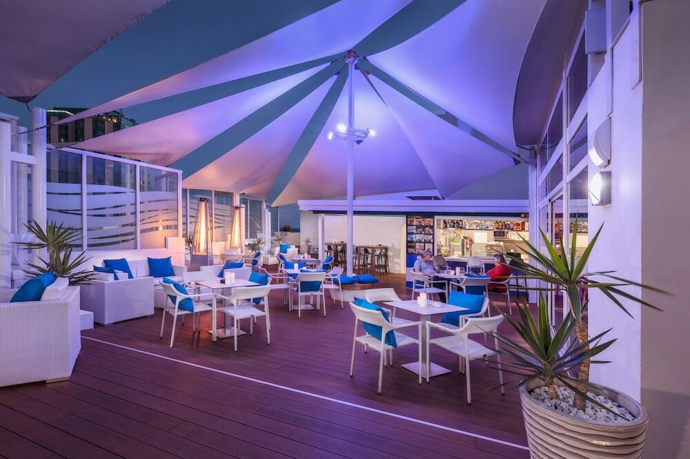 Фото Lancelot Hotel