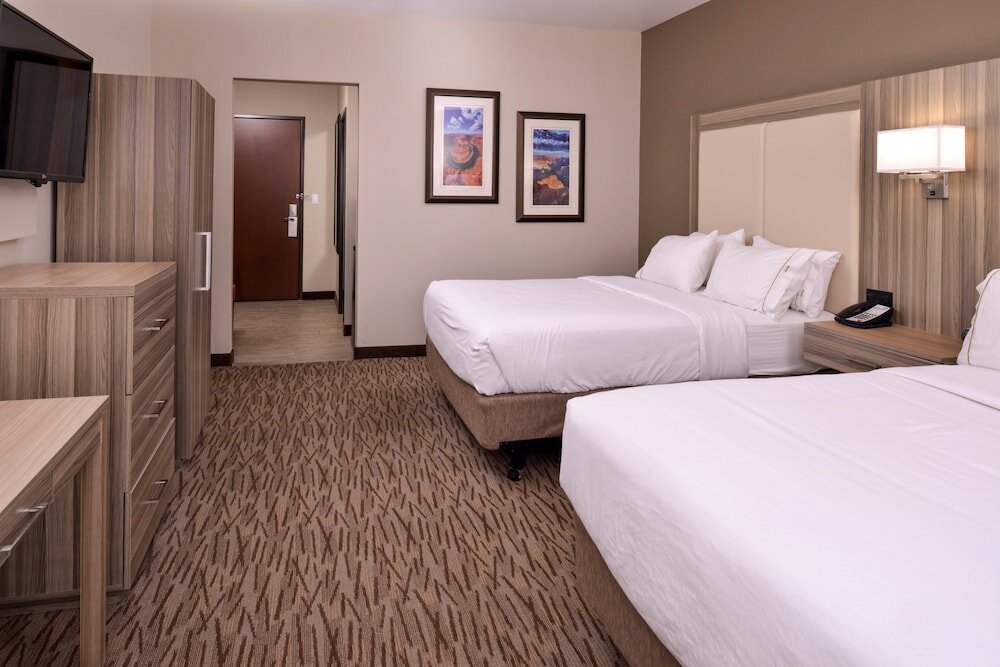 Фото Holiday Inn Express & Suites Williams, an Ihg Hotel