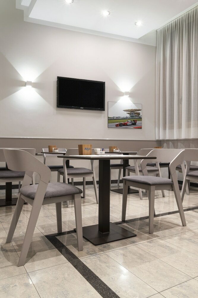 Фото Mokinba Hotels King