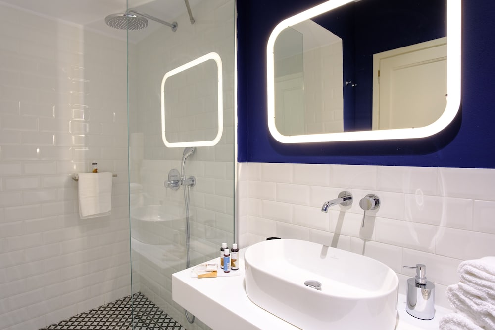 Фото Bourtzi Hotel