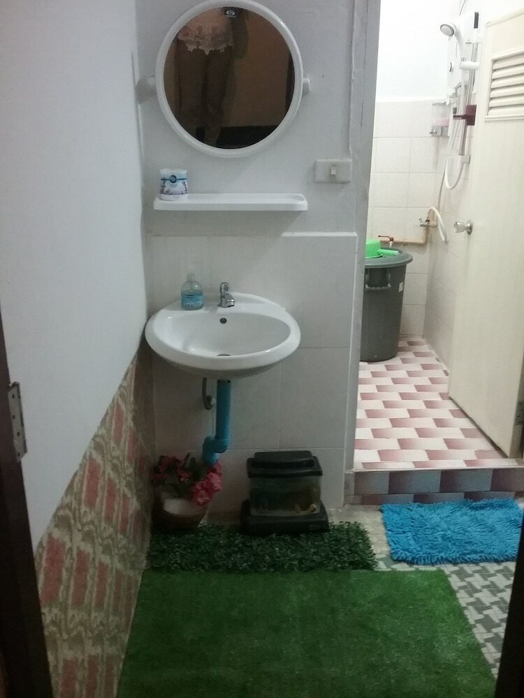 Фото Danee Hostel