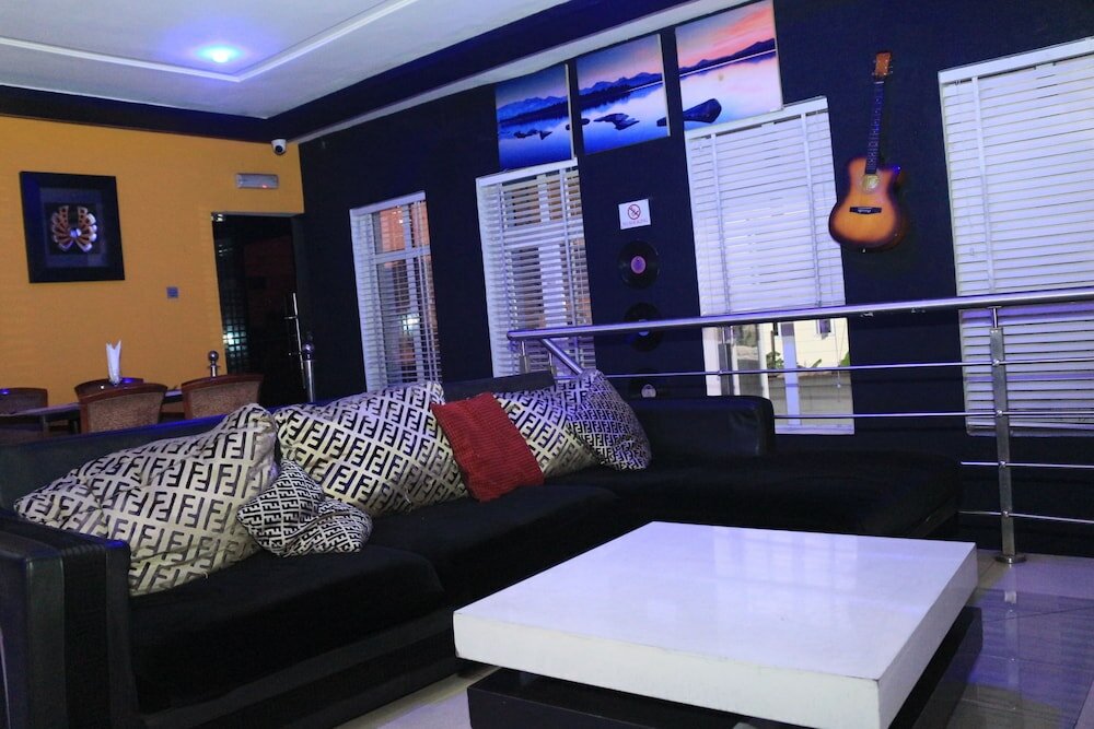 Фото The Crib Lifestyle Hotel