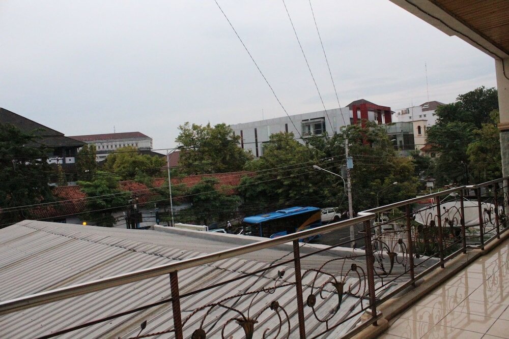 Фото Imam Bonjol Hostel