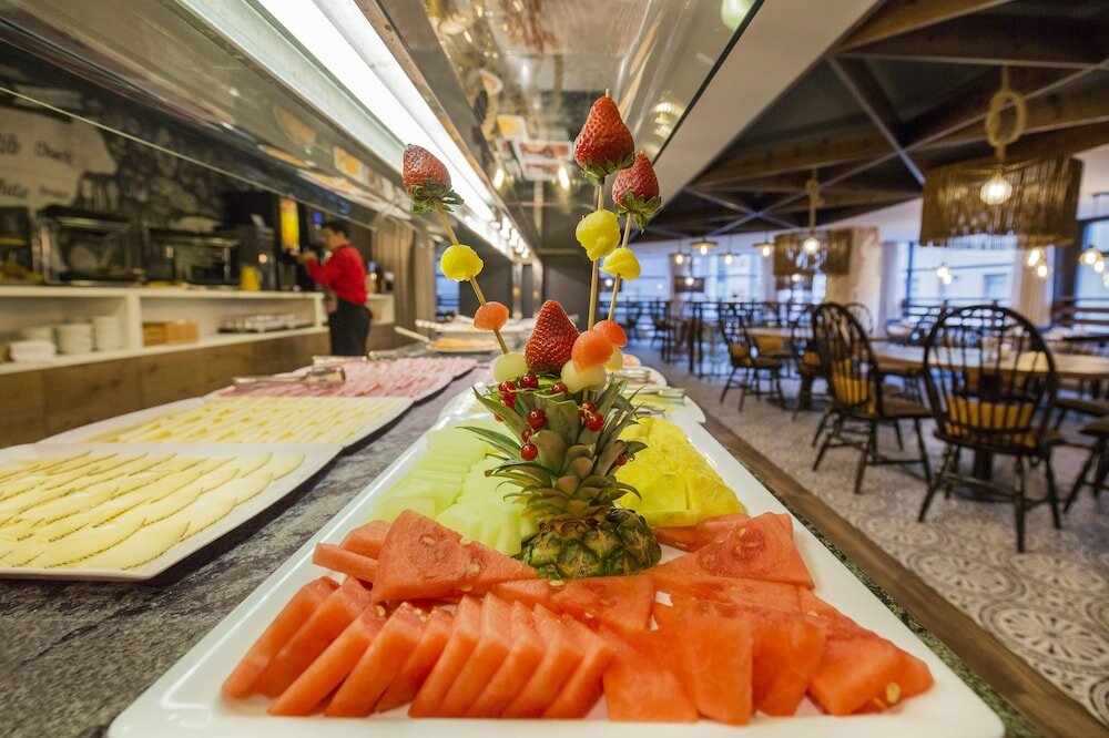 Фото Yomo Centric