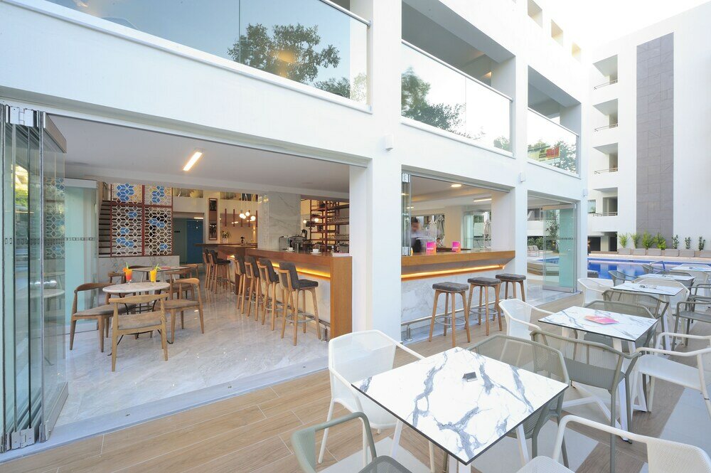 Фото Atrium Ambiance Hotel