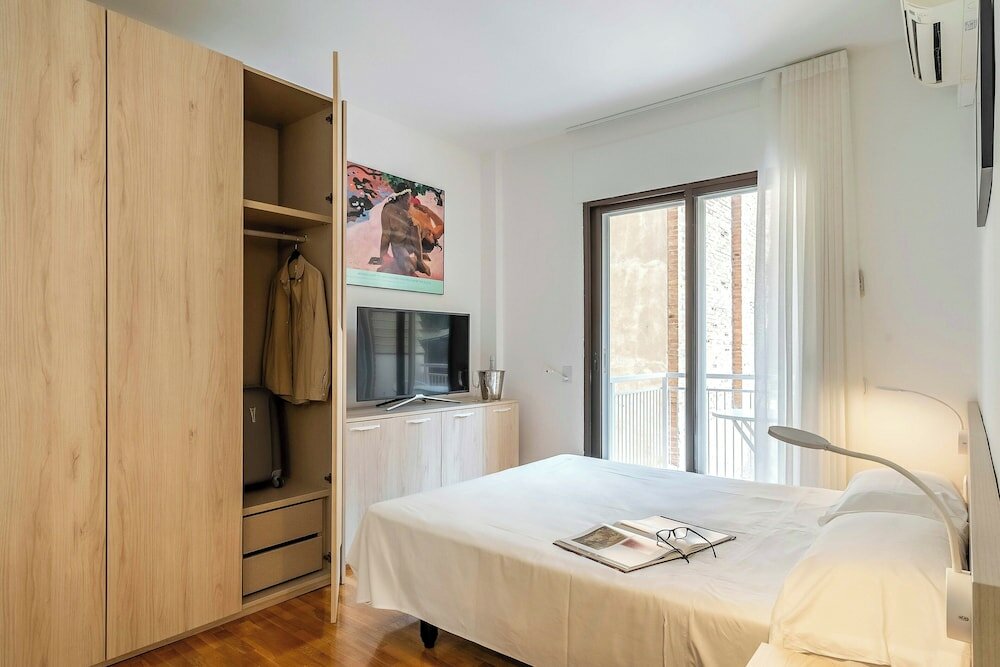 Фото Aparthotel Bertran