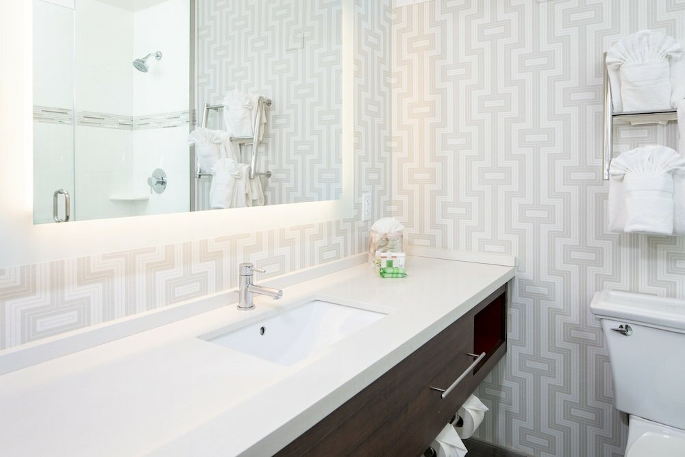 Фото Holiday Inn Washington-College Park, an Ihg Hotel