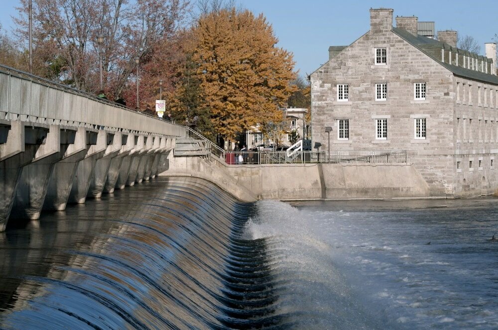 Фото Imperia Hotel & Suites Terrebonne