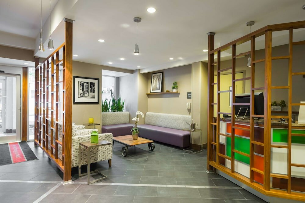 Фото Hampton Inn Manhattan-Chelsea