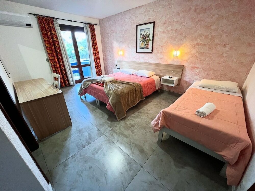 Фото Hotel Alpenhof