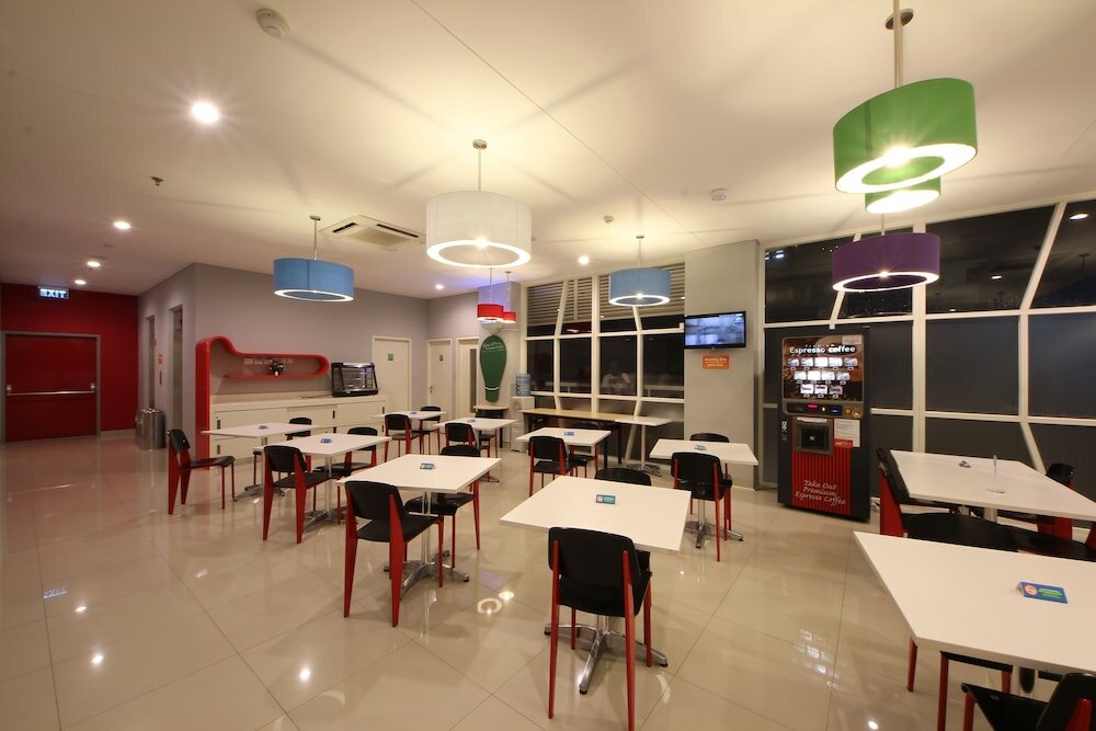 Фото Pop! Hotel Kemang Jakarta