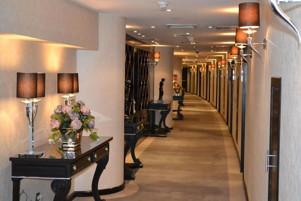 Фото Sun City Hotel - The Gabriel